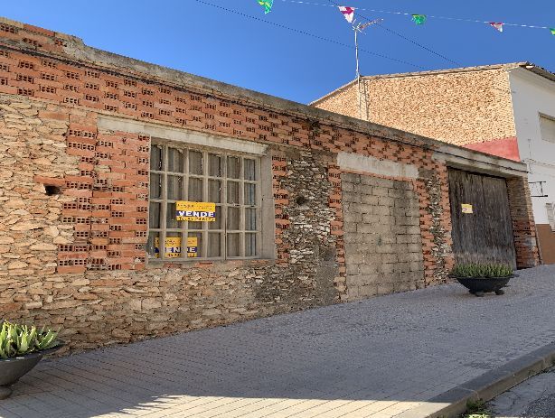 Venta de SOLAR  en Montesa