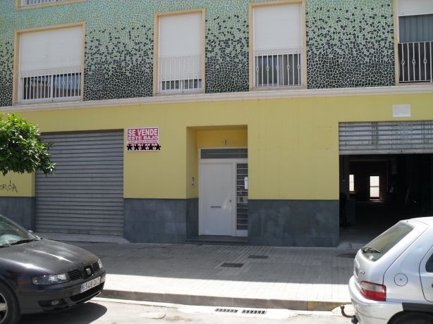 Venta de Local en Alcudia de Crespins